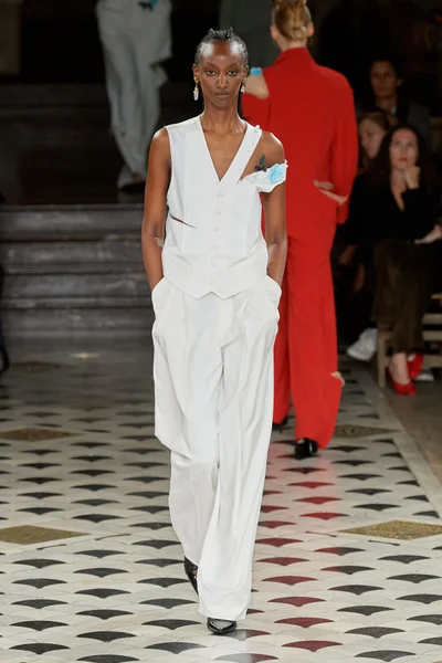 Look 6